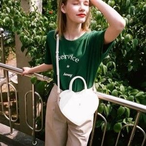 Meet your Posher, Faye